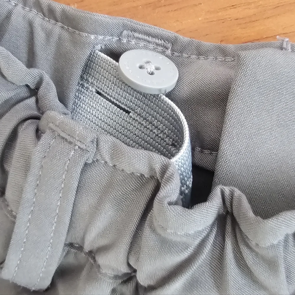 Boys Under Armour Dress Shorts - Picture 6 of 7